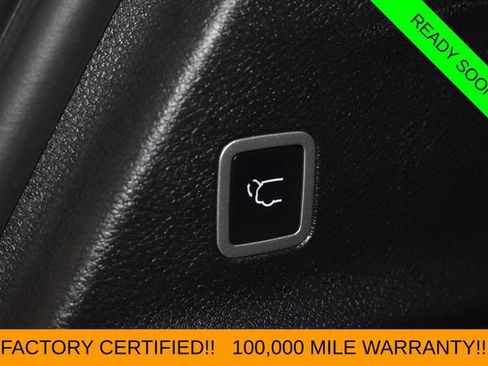 Certified 2025 Chrysler Pacifica Select FWD image 13