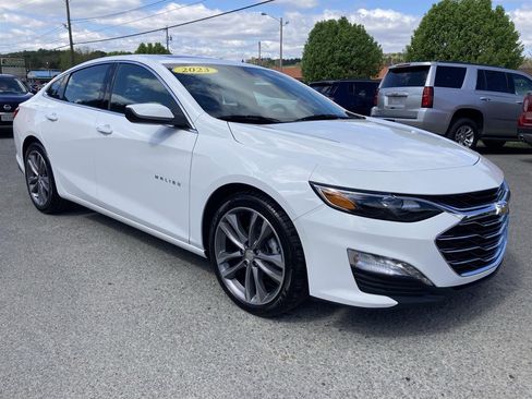 Used 2023 Chevrolet Malibu LT w/ Driver Confidence Package image 3