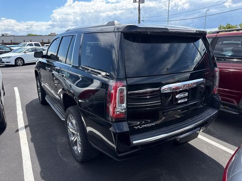 Used 2015 GMC Yukon Denali w/ Open Road Package AWD/4WD image 6