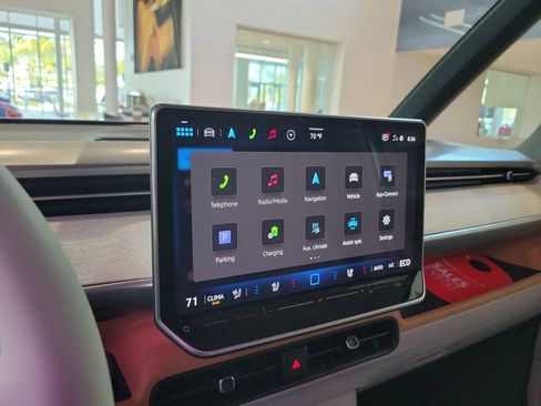 New 2025 Volkswagen ID. Buzz 1st Edition image 10