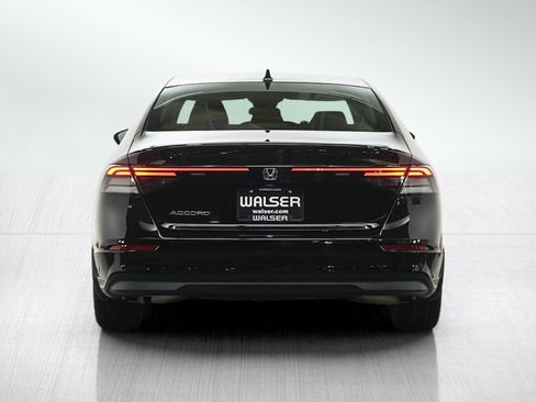 Used 2023 Honda Accord EX image 4
