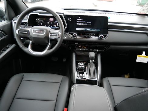 New 2026 GMC Canyon Elevation w/ Convenience Package image 14