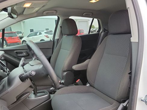 Used 2020 Chevrolet Trax LS w/ Tint and Cruise Package image 11