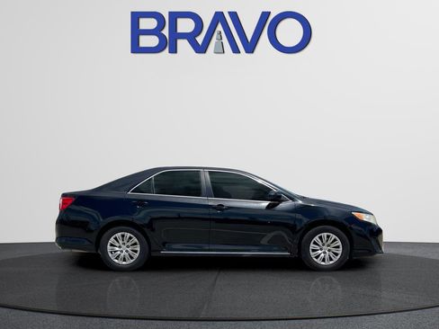 Used 2013 Toyota Camry LE FWD image 7