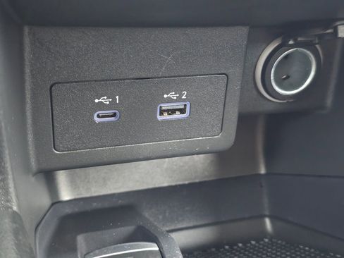 Used 2024 Nissan Kicks SV image 34