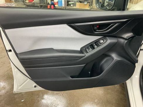 Used 2022 Subaru Crosstrek 2.0i Premium w/ Popular Package #3 AWD/4WD image 4