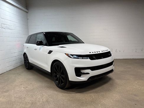 New 2026 Land Rover Range Rover Sport SE AWD/4WD image 4