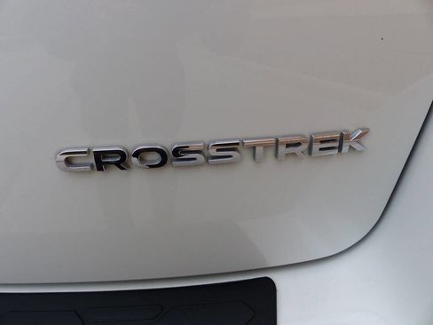 Used 2019 Subaru Crosstrek 2.0i Limited w/ Popular Package #4 image 9