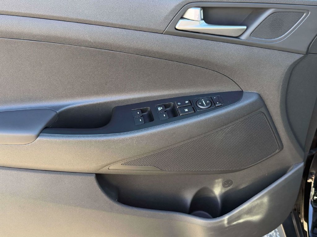 Used 2019 Hyundai Tucson SE FWD image 24