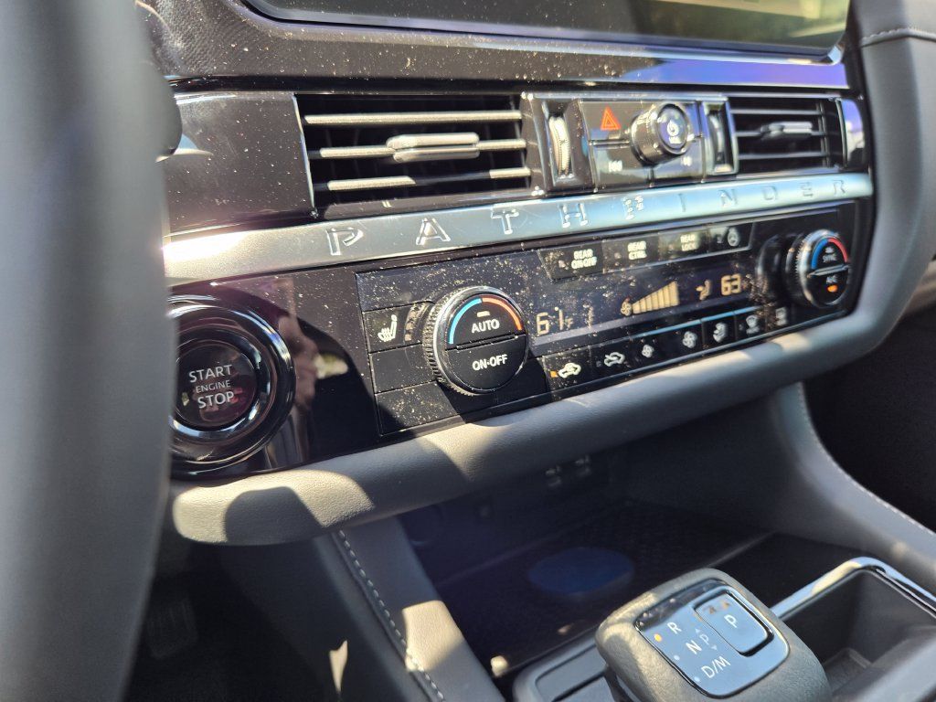 New 2026 Nissan Pathfinder SL FWD image 17