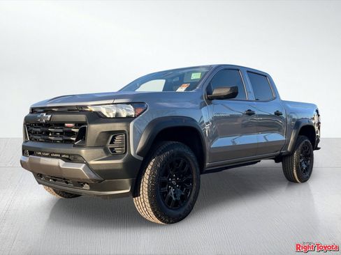 Used 2024 Chevrolet Colorado Trail Boss AWD/4WD image 2