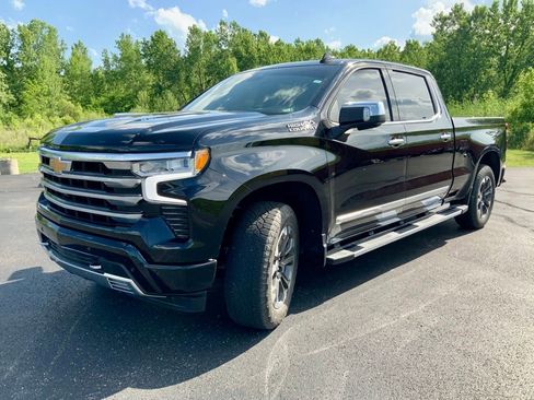 Used 2024 Chevrolet Silverado 1500 High Country AWD/4WD image 4