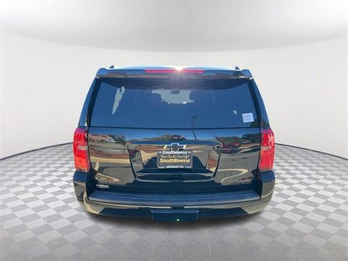Used 2019 Chevrolet Suburban Premier image 6