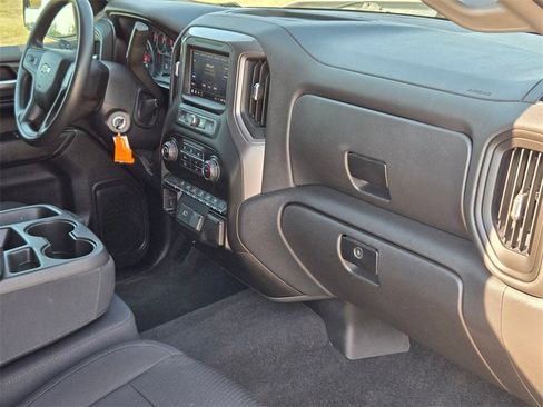 Used 2020 Chevrolet Silverado 1500 Custom w/ Custom Value Package image 24