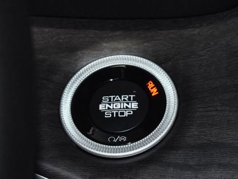 New 2025 Jeep Grand Cherokee Limited image 21