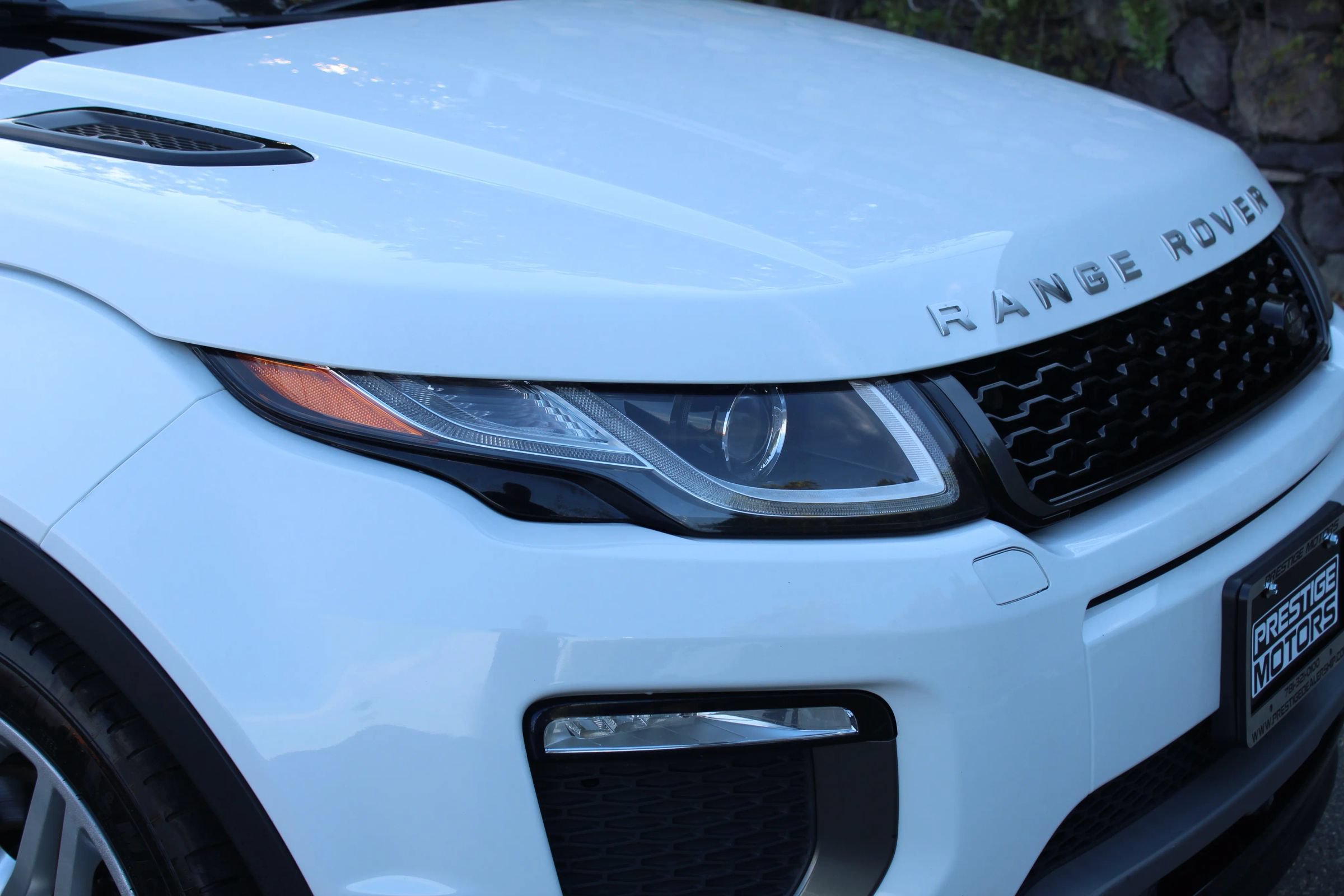 Used 2017 Land Rover Range Rover Evoque HSE Dynamic AWD/4WD image 38