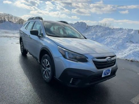 Used 2022 Subaru Outback 2.5i image 2