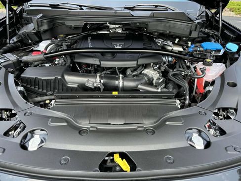 New 2024 Maserati Grecale GT image 17