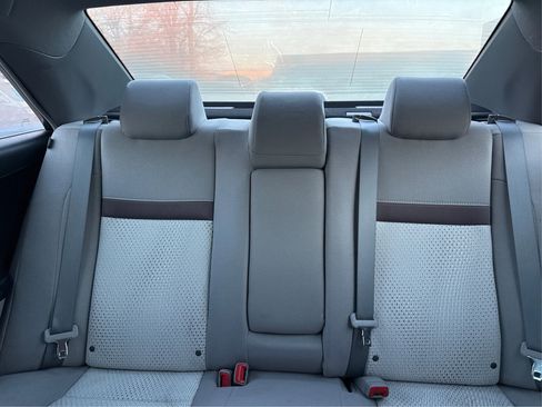 Used 2012 Toyota Camry LE image 23