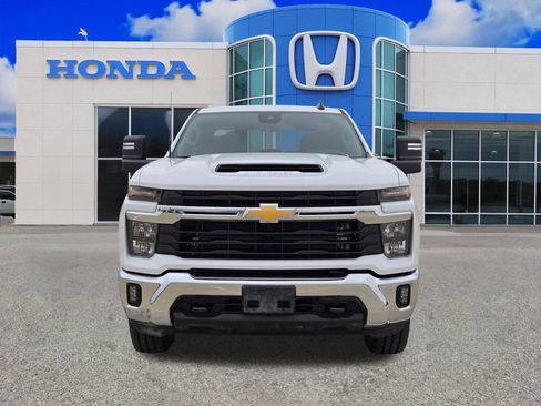 Used 2025 Chevrolet Silverado 2500 LT w/ Convenience Package AWD/4WD image 8