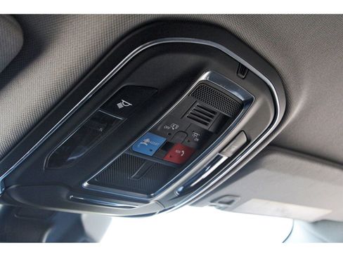 Used 2023 Jeep Grand Cherokee Laredo AWD/4WD image 25