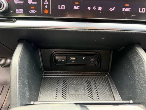 Used 2023 Kia Sportage EX AWD/4WD image 36
