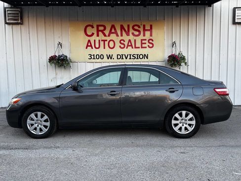 Used 2007 Toyota Camry XLE image 1
