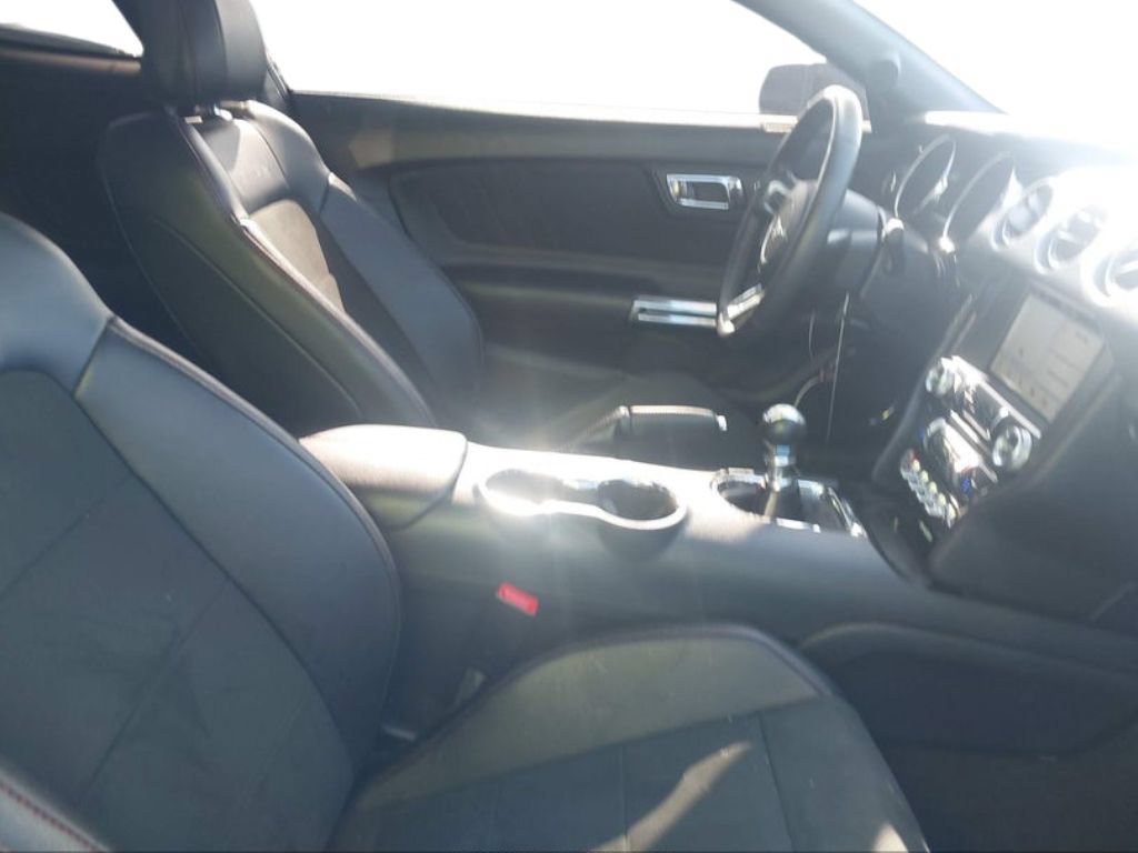 Used 2017 Ford Mustang GT Premium w/ Equipment Group 401A RWD image 10