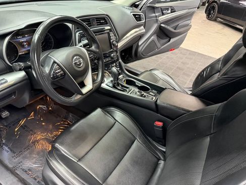 Used 2022 Nissan Maxima SV w/ Floor Mat Group FWD image 31