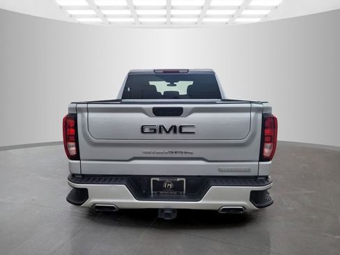 Used 2021 GMC Sierra 1500 Elevation w/ LPO, Elevation Black Package AWD/4WD image 5