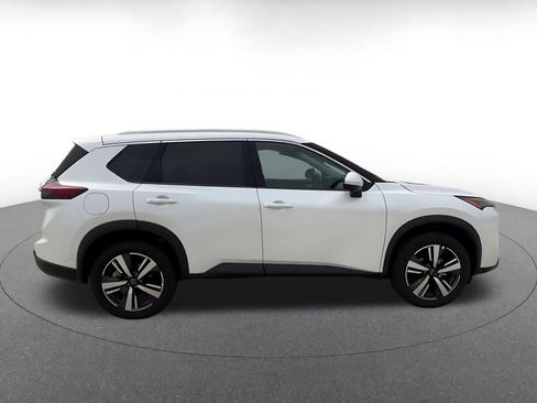 Used 2026 Nissan Rogue SL AWD/4WD image 15