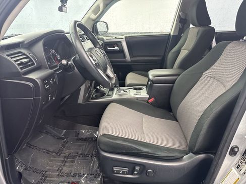 Used 2020 Toyota 4Runner SR5 image 12