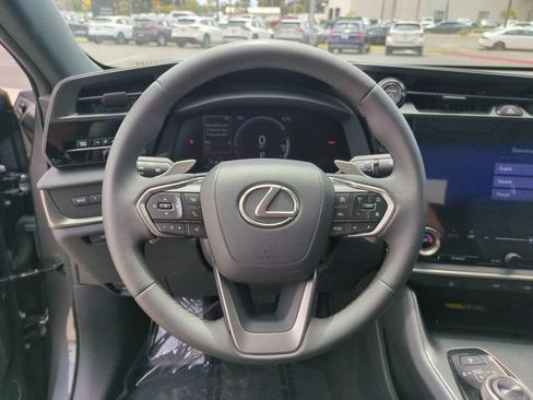 Used 2024 Lexus RZ 300e Premium FWD image 18