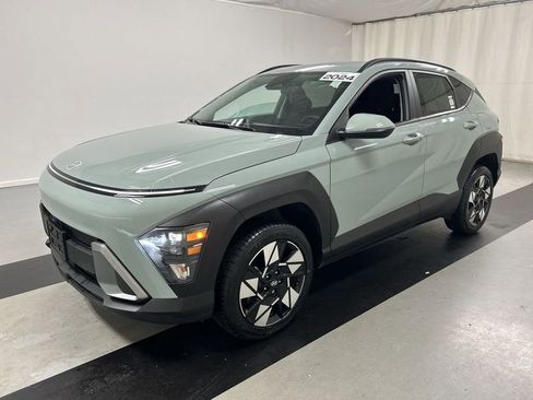 Used 2024 Hyundai Kona SEL AWD/4WD image 5