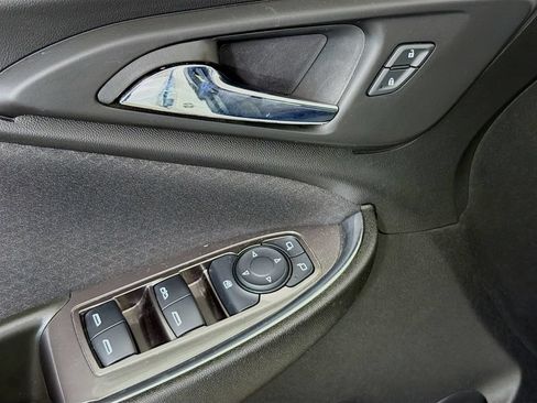 Used 2022 Chevrolet Malibu LT FWD image 22