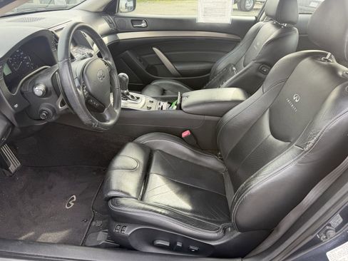 Used 2010 INFINITI G37 Journey w/ Premium Pkg image 10