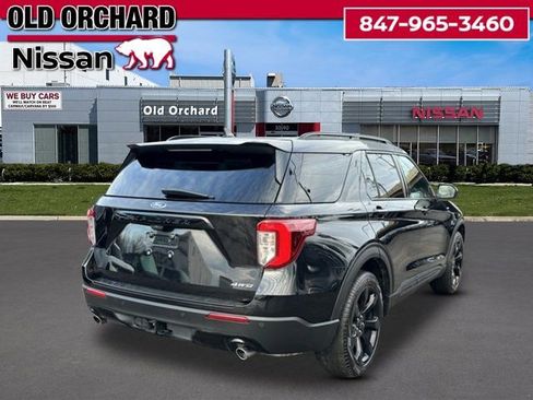 Used 2023 Ford Explorer ST-Line w/ Class IV Trailer Tow Package image 4