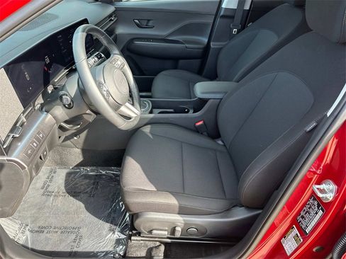 Used 2025 Hyundai Kona SEL image 14