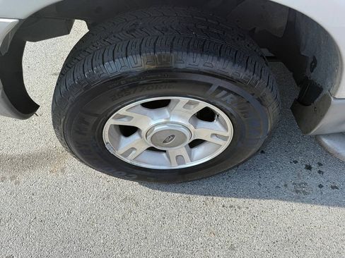 Used 2003 Ford Explorer Sport Trac XLT RWD image 10