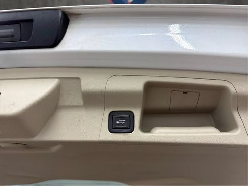 Used 2017 GMC Acadia Denali w/ Technology Package FWD image 45