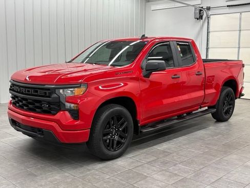 Used 2024 Chevrolet Silverado 1500 Custom w/ LPO, Dark Essentials Package RWD image 5