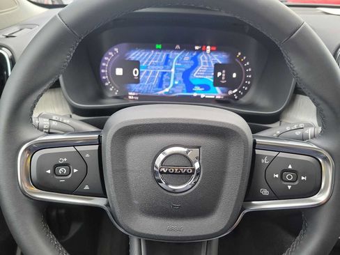 Used 2024 Volvo XC40 B5 Ultimate w/ Protection Package Premier AWD/4WD image 22