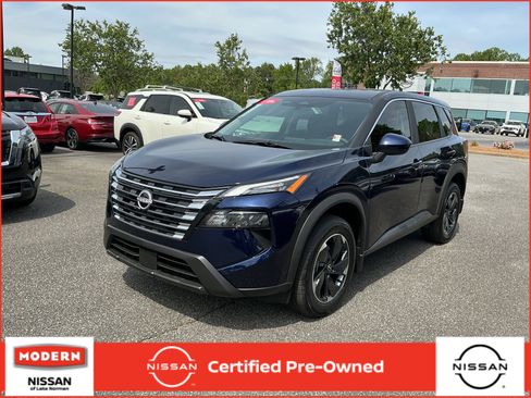 Certified 2026 Nissan Rogue SV FWD image 1