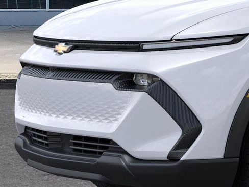 New 2026 Chevrolet Equinox EV LT image 37