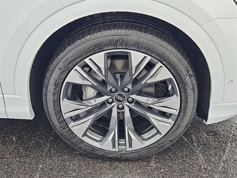 New 2026 Audi Q8 Premium Plus image 4