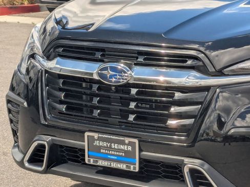 Certified 2023 Subaru Ascent Touring AWD/4WD image 9