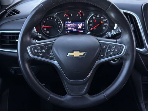 Used 2022 Chevrolet Equinox LT image 12