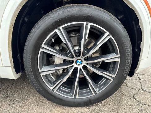 Used 2023 BMW X5 xDrive40i w/ M Sport Package AWD/4WD image 31