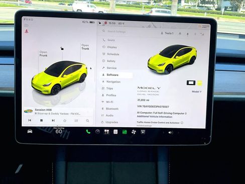 Used 2023 Tesla Model Y Long Range AWD/4WD image 24