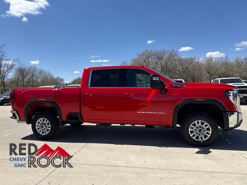New 2026 GMC Sierra 2500 SLE w/ SLE Value Package; AWD/4WD image 4